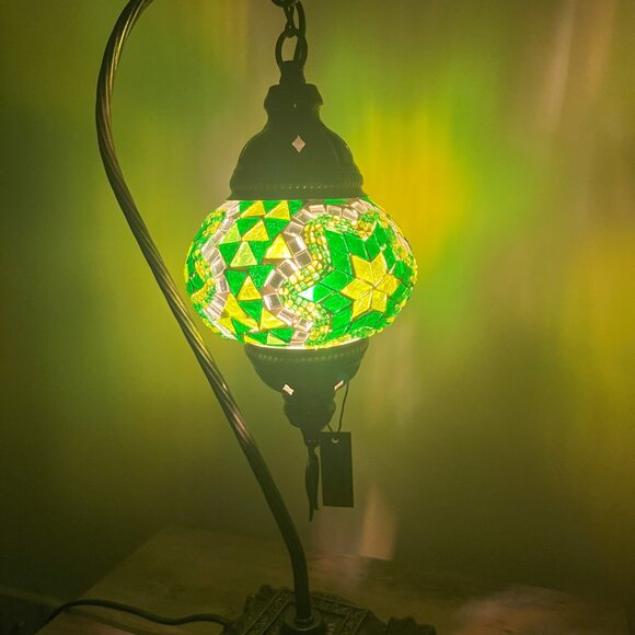 Mosaic Table Lamp Green  Bedside Lampshade Light - Picture 7 of 9